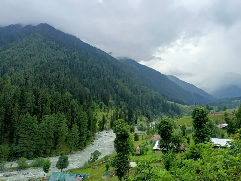Kashmir Valley Short Break – Srinagar, Pahalgam & Gulmarg 5D/4N photo 2