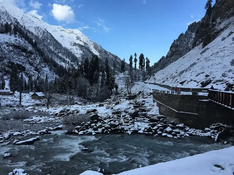 Kashmir Unplugged – Pahalgam, Gulmarg, Srinagar & Doodhpathri 7D/6N photo 3