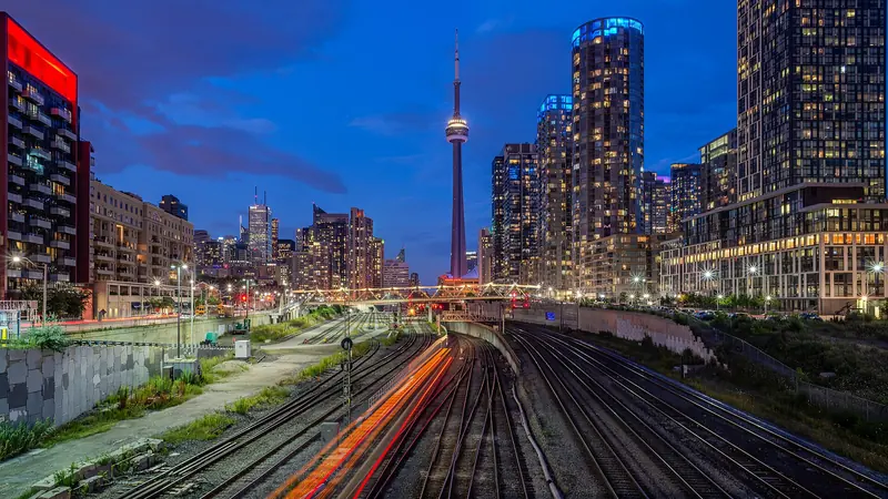 East Coast, Canada & Chicago Explorer - 14 days holiday package