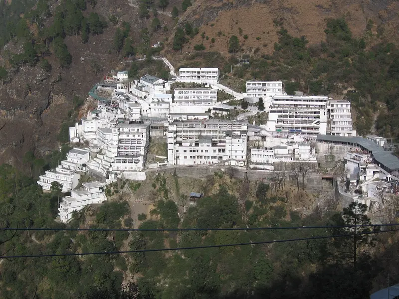 Kashmir with Vaishno Devi – Katra, Pahalgam, Gulmarg & Srinagar 8D/7N photo 1