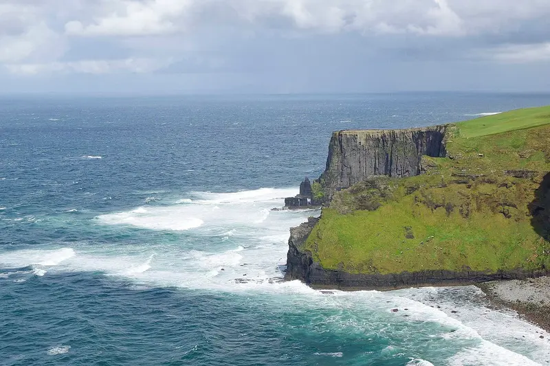 Paris, Britain & Ireland Circle - 15 days holiday package