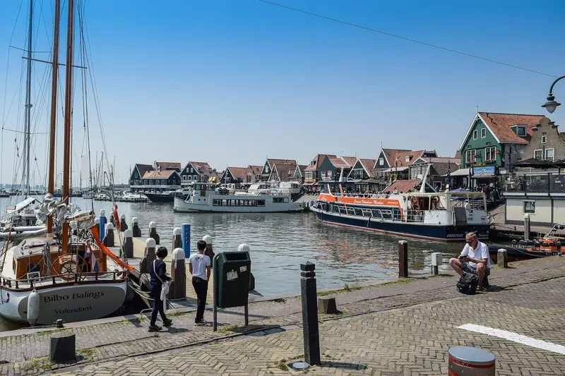 London to Amsterdam via Volendam - 5 days holiday package
