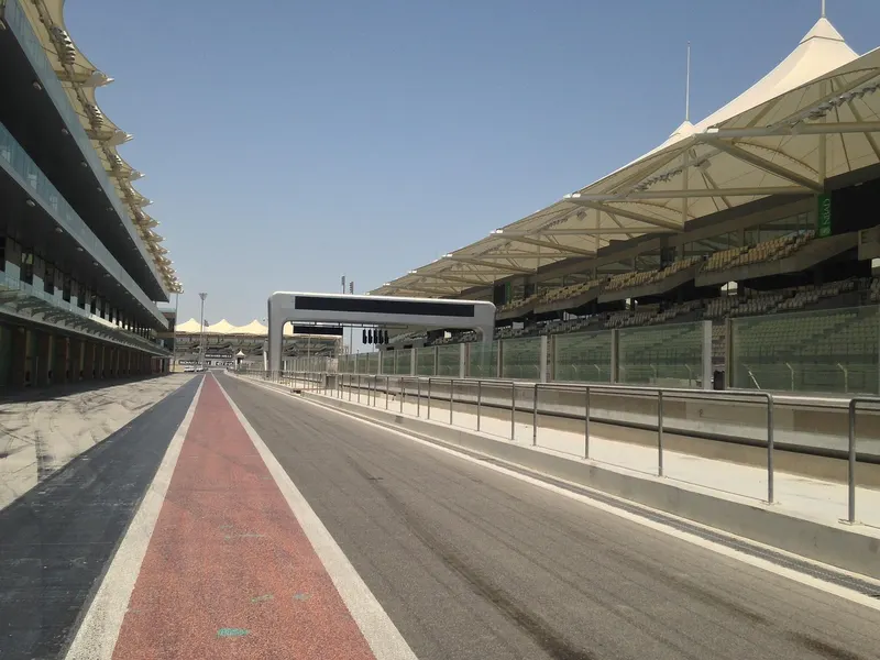Abu Dhabi City & Yas Island 5D/4N photo 4
