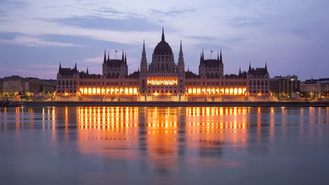 Hungary — Budapest, the Danube and thermal baths