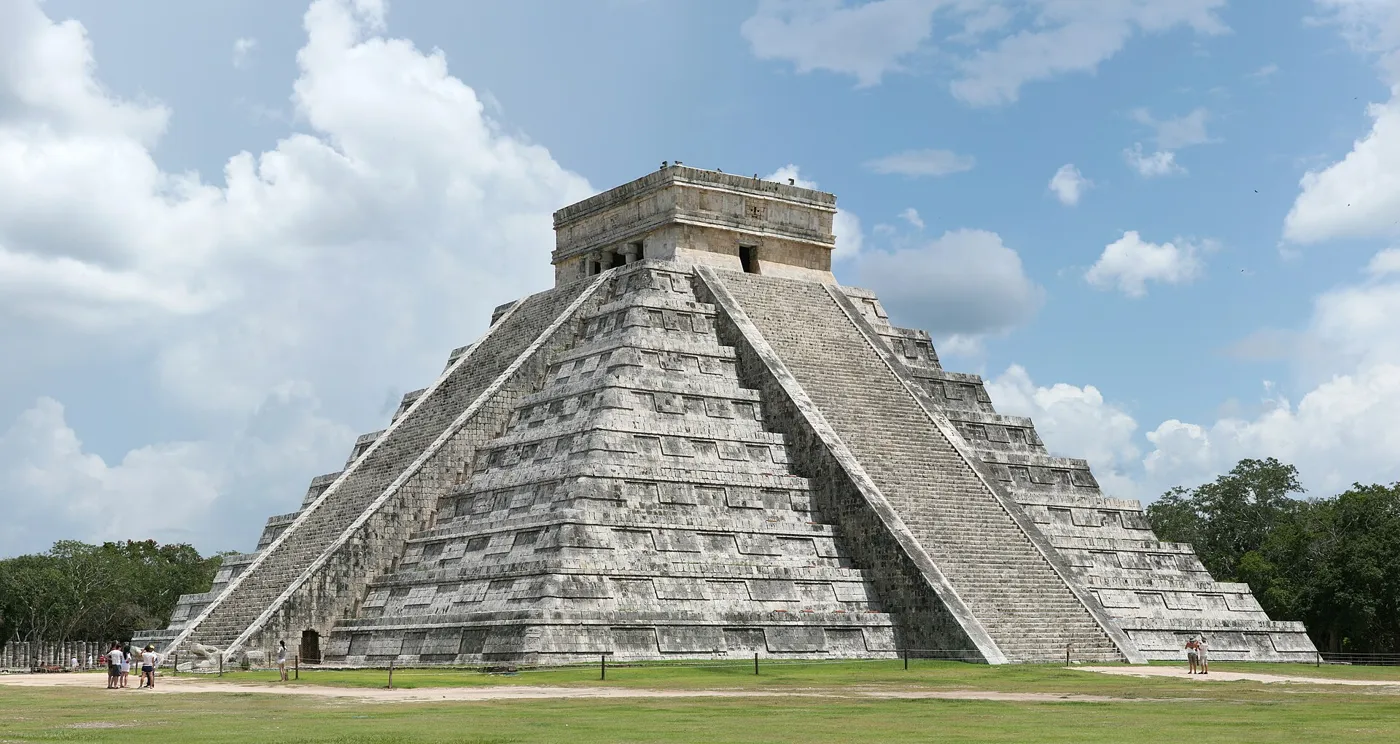 Mexico — Mayan pyramids, colonial cities and Caribbean beaches