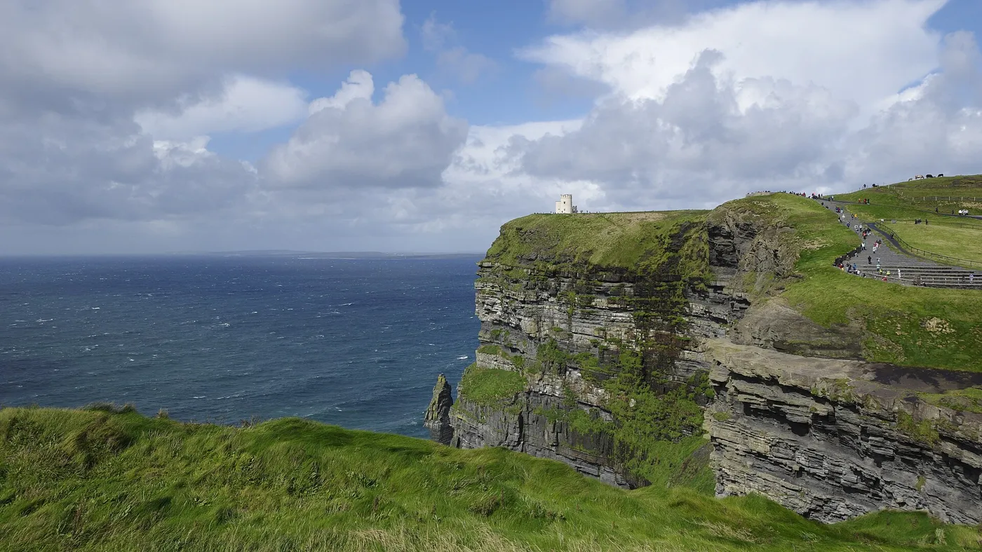 Ireland — Dublin, the Cliffs of Moher and green countryside