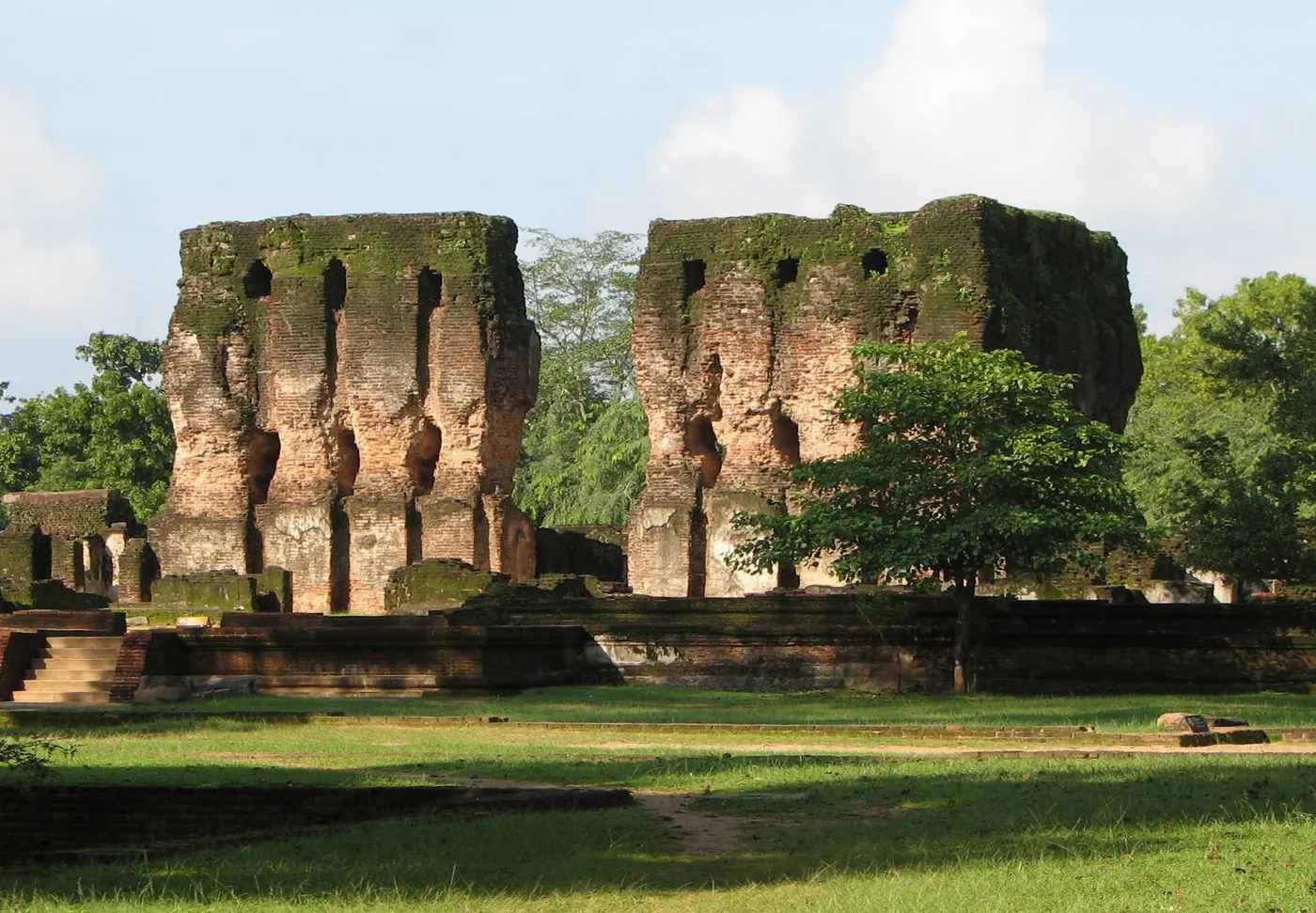 Sri Lanka Heritage & Beaches – Sigiriya, Nuwara Eliya & Bentota 7D/6N - 7 days holiday package