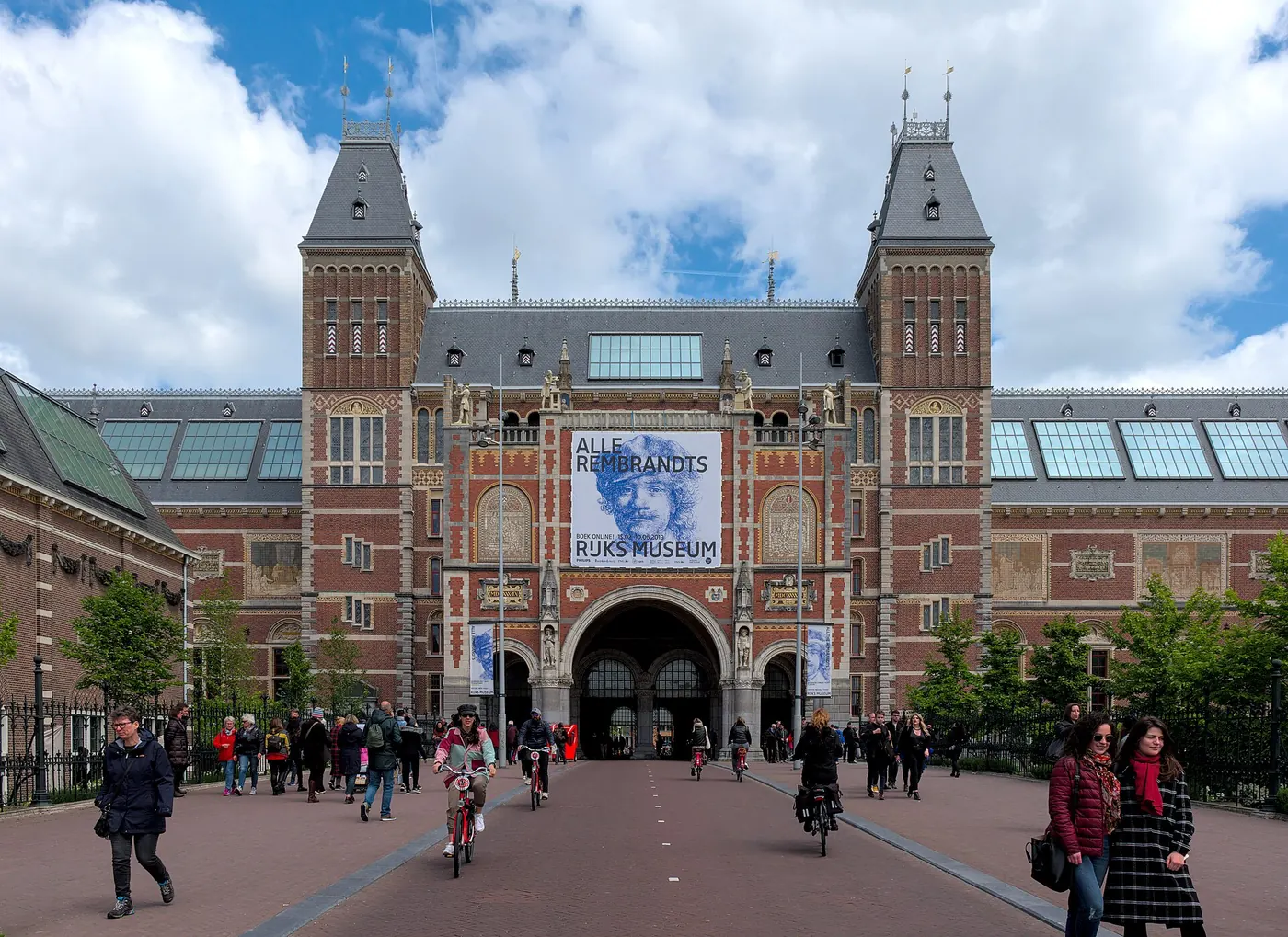 London to Amsterdam via Volendam - 5 days holiday package