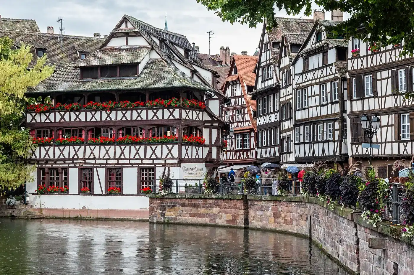 Swiss Alps to Paris Express - 7 days holiday package