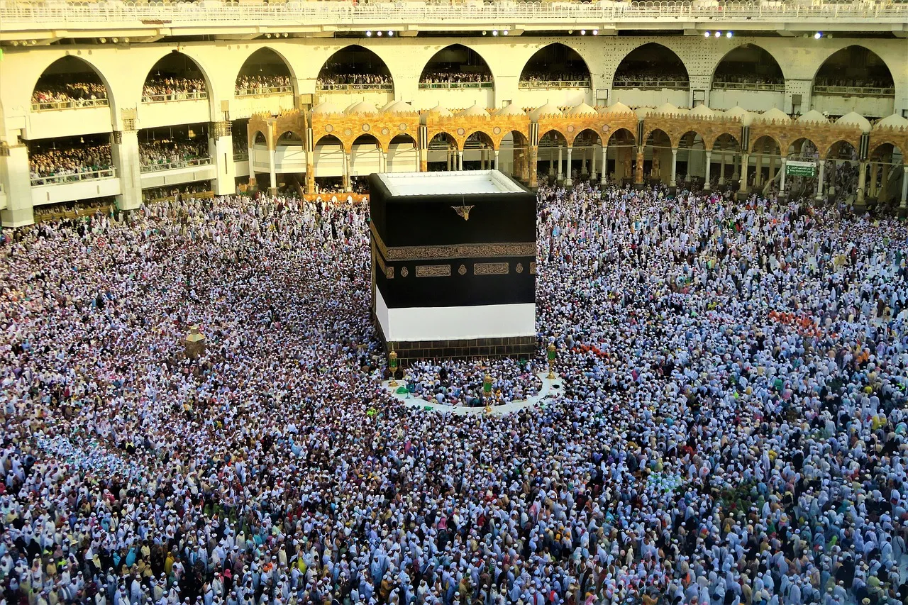 Umrah with Red Sea Luxury 9D/8N - 9 days holiday package