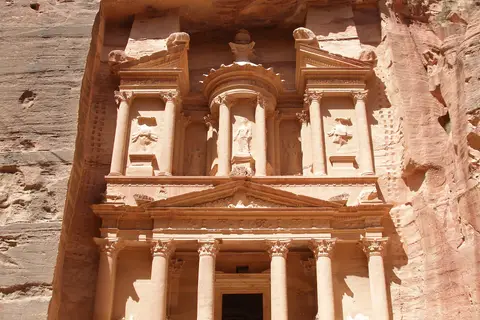 Grand Jordan – Desert Castles, Petra, Wadi Rum & Dead Sea 7D/6N — Jordan tour package