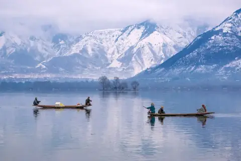 Kashmir Valley Short Break – Srinagar, Pahalgam & Gulmarg 5D/4N — Kashmir tour package